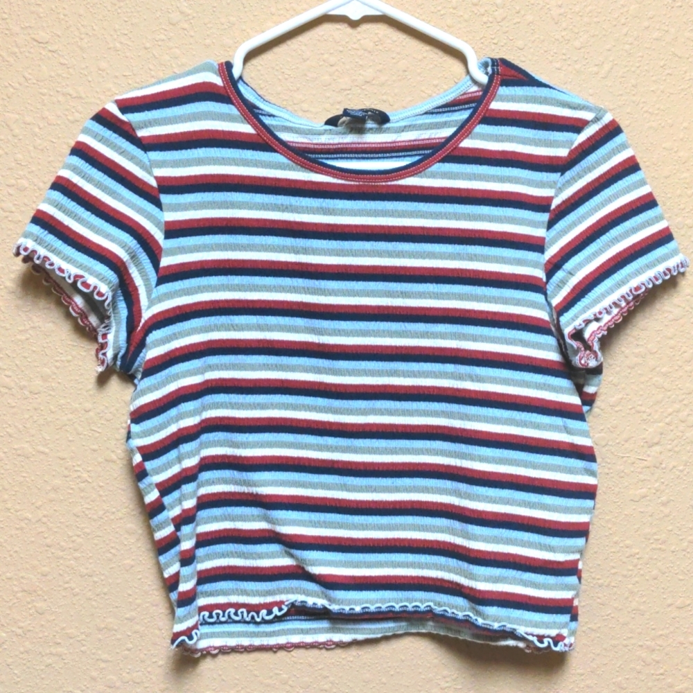 American Eagle crop top lettuce hem ribbed striped size medium